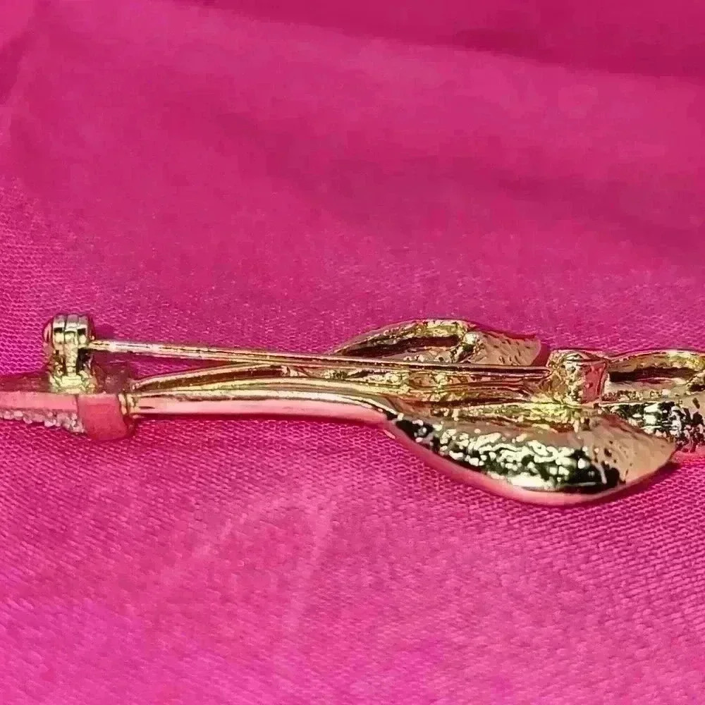 Beautiful Ladies Vintage Brooch - Picture 2 of 9